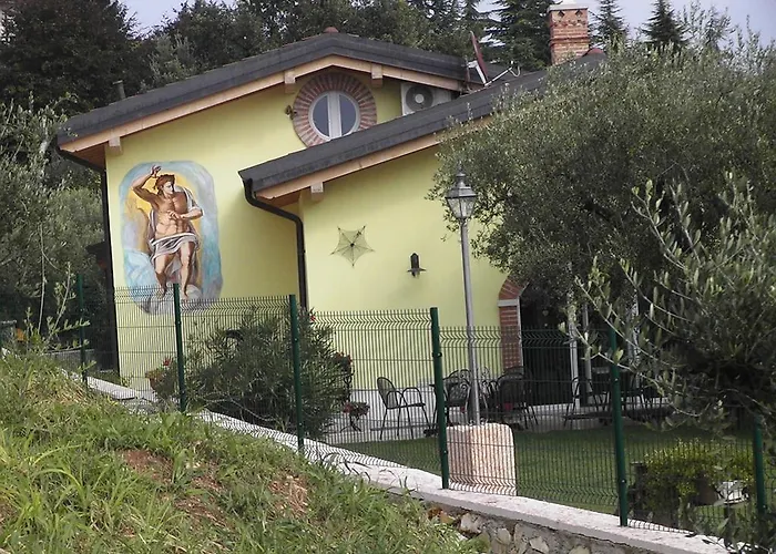 Al Cristo B&B 산탐브로지오 디 발폴리첼라